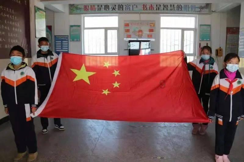 湖北近3万册《百案说民法》发放到全省村（社区）